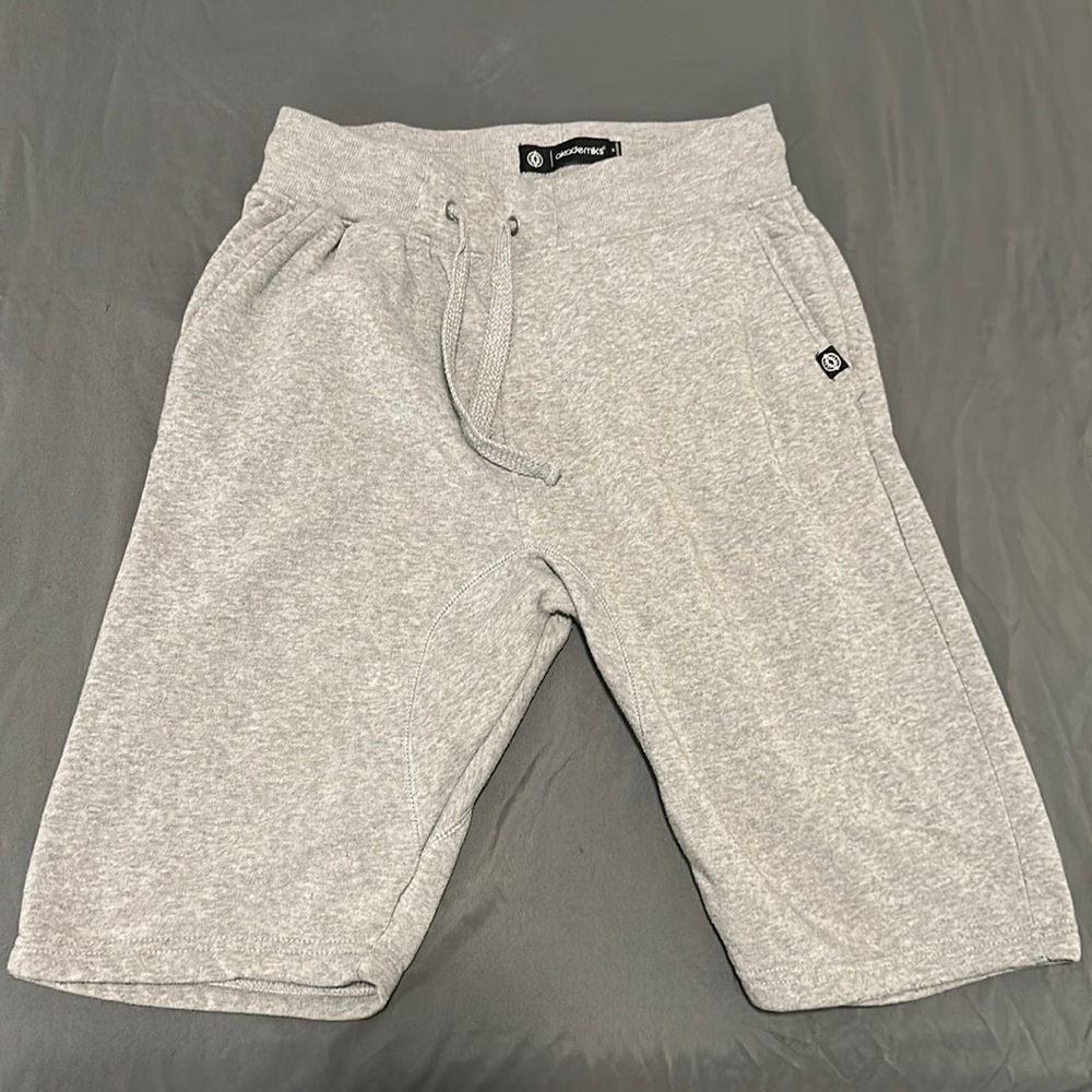 Akademiks Sweat Shorts Medium